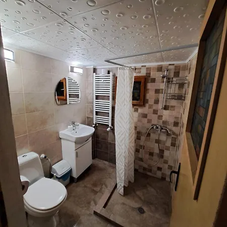 дядо цоньовата къща самостоятелен с басейн Villa