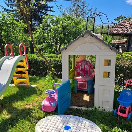Villa дядо цоньовата къща самостоятелен с басейн *